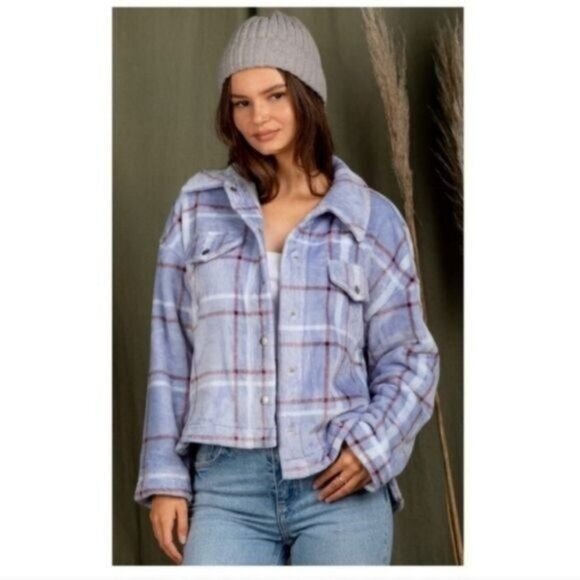 CASUAL COZY FUZZY PLAID SHIRT- JACKET-SHACKET- Hi-Low--NEW - Picture 2 of 5